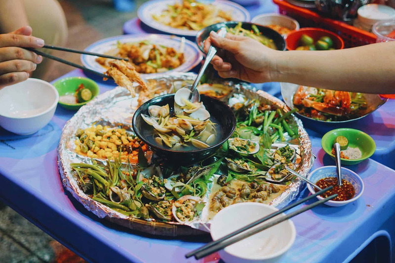 Saigon has various types of snails that you must try once